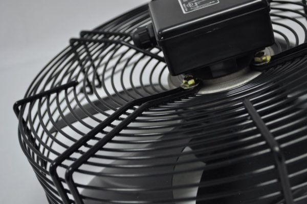 Wentylator osiowy tłoczący z siatką Ferono FST450-1025899